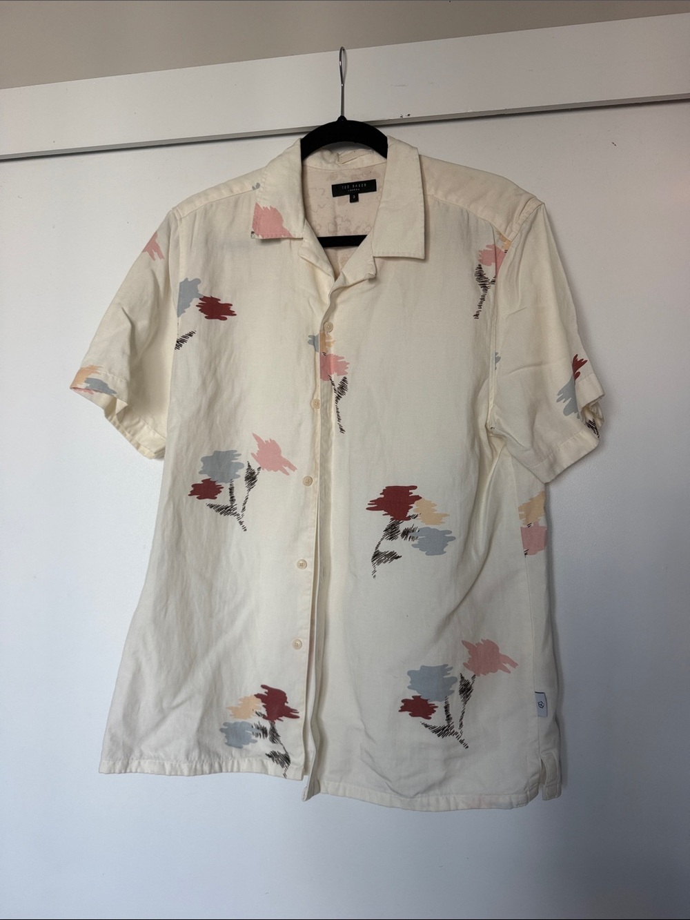 Cream Floral Short-Sleeve Button-Down Shirt